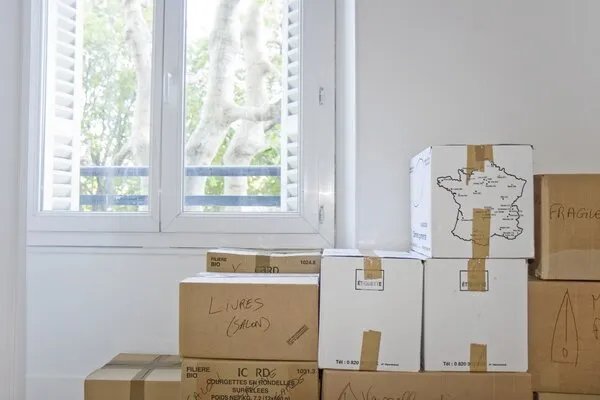 冬天关窗关门睡觉好不好?