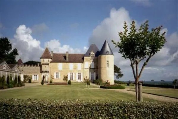 波尔多有哪些顶级的酒庄？波尔多酒庄排名