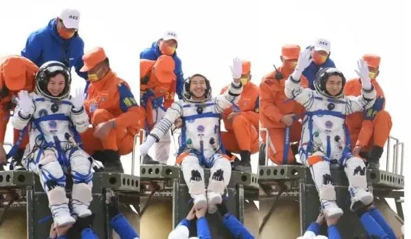 王亚平笑容治愈