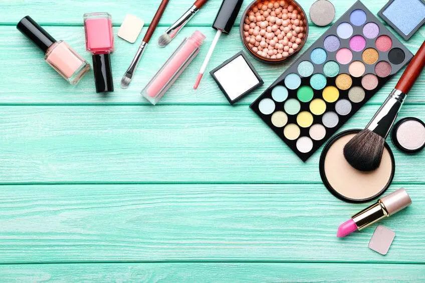 cc霜和bb霜有什么区别哪个好