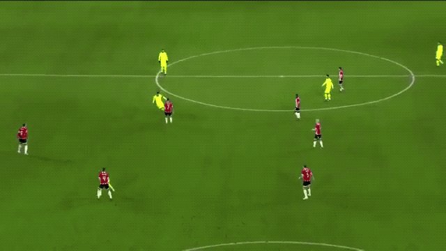 梅西打进第106个欧冠进球，超越C罗成为在同一俱乐部欧冠进球最多的球员，你怎么看？