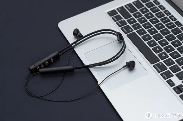 快避坑!4款无线监听耳机全面对比,看完再买不吃亏!