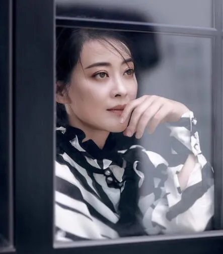 梅婷个人资料简介图片 梅婷的现任老公是谁