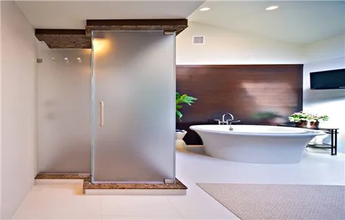 玻璃防爆膜贴哪一面