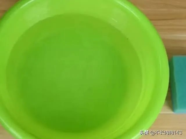 什么方法让风扇叶子不沾尘?