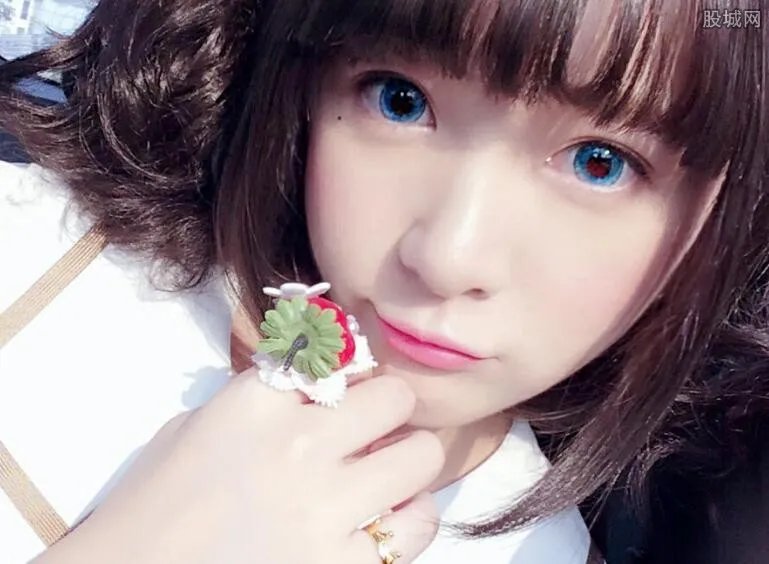 徐娇周星驰睡过了很久 徐娇和周星驰是什么关系