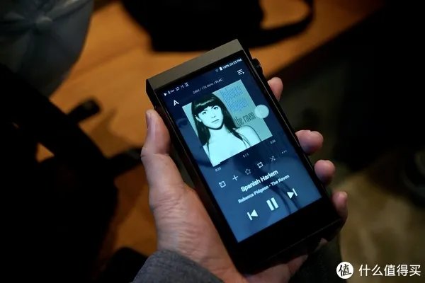 艾利和AK SP2000T评测:全球首款四解码三重运放架构播放器