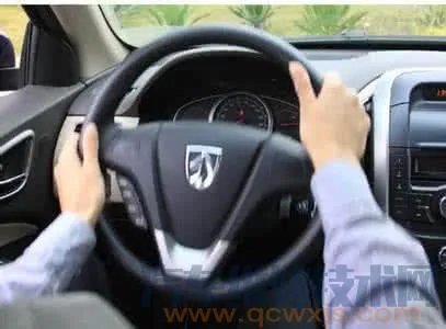 汽车方向盘抖动的原因与故障检修方法