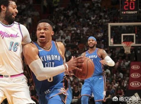 威少对阵热火狂摘18个篮板，如何看待他为了场均三双刷数据的行为？