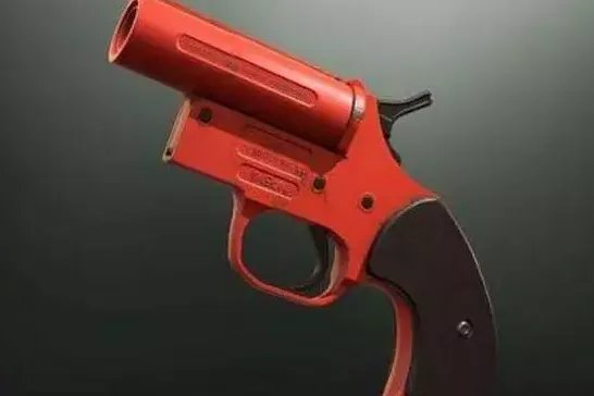 《绝地求生》信号枪刷新地点和使用方法