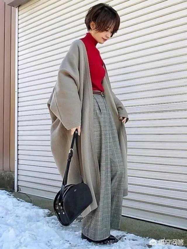 今年秋季比较流行什么样的外套呢?