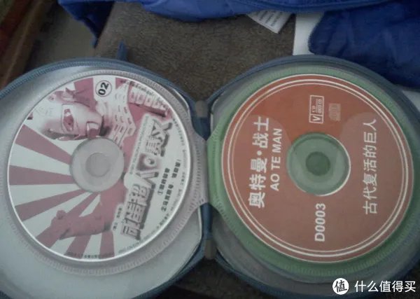 不打小怪兽！奥特曼45周年纪念画册 入手