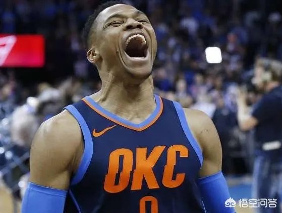 威少对阵热火狂摘18个篮板，如何看待他为了场均三双刷数据的行为？