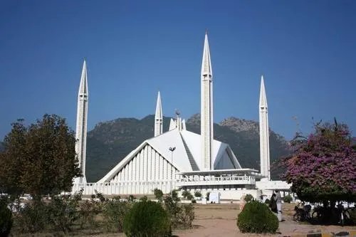 中国对巴基斯坦做了哪些援助？让巴基斯坦人那么喜欢中国？