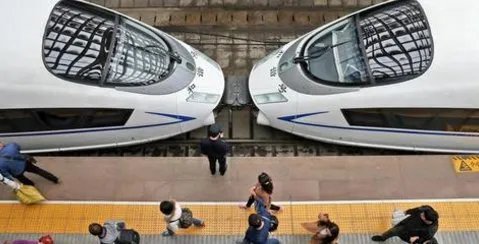 上海站首开京沪高铁