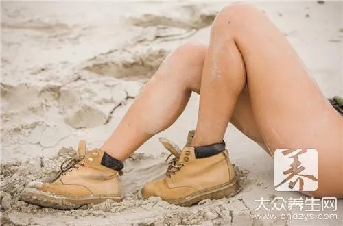 小腿青筋明显怎么办？知道这些措施就行了