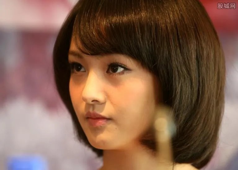 郑爽爸爸是做什么的 郑爽爸爸郑成华个人资料