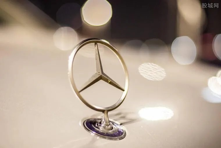 奔驰奥迪大裁员 疯狂裁员或与销量下滑降低成本有关