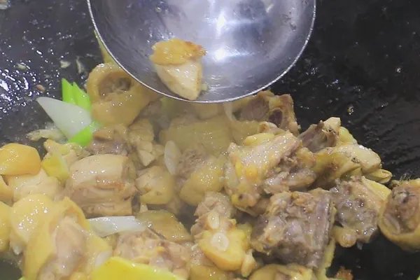 鸡汤炖什么菜好吃