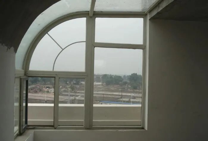 家里的窗户漏风怎么办