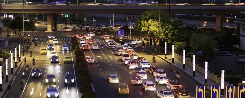 红灯停绿灯行的顺口溜是什么 过红绿灯顺口溜