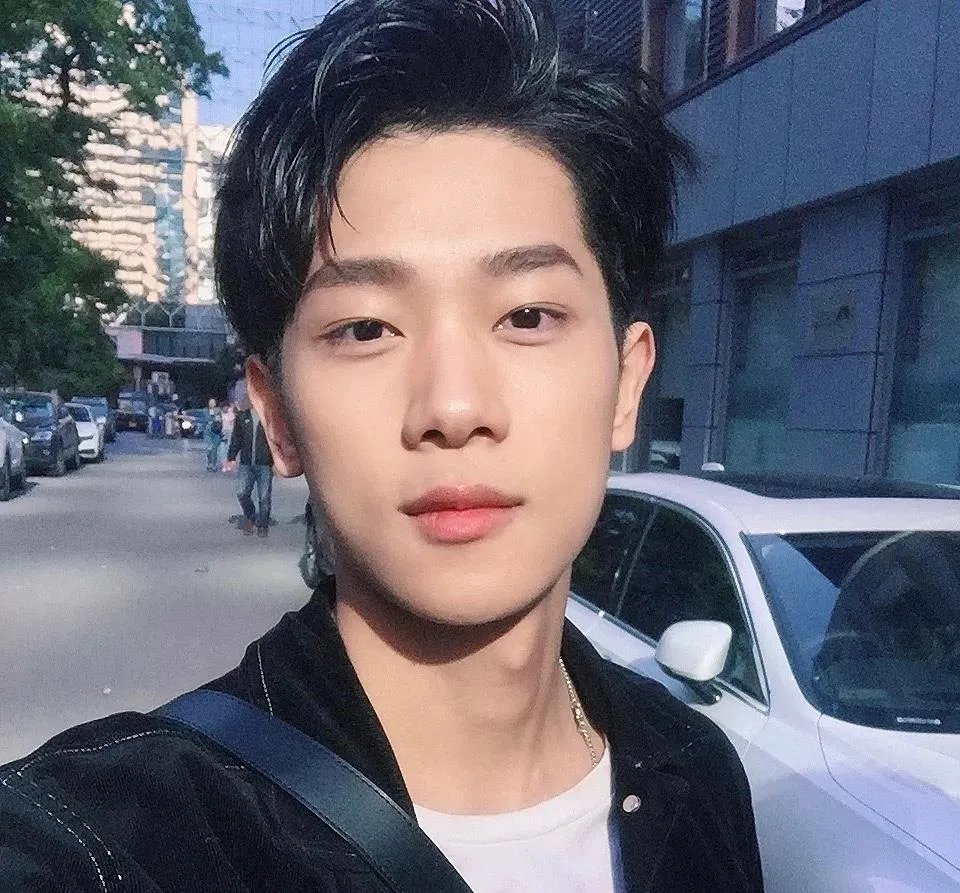 赵露思事件之后,网友众嘲、于正发图内涵,本人现状如何?