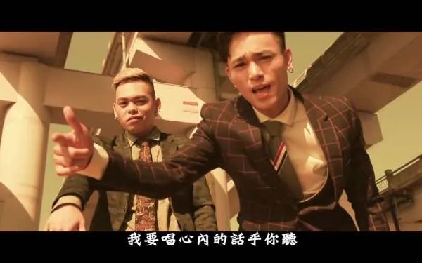 我想送你99朵玫瑰花是什么歌 歌词完整版