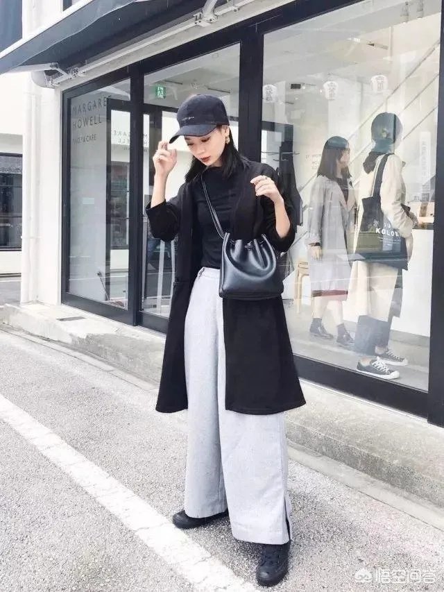 今年秋季比较流行什么样的外套呢?