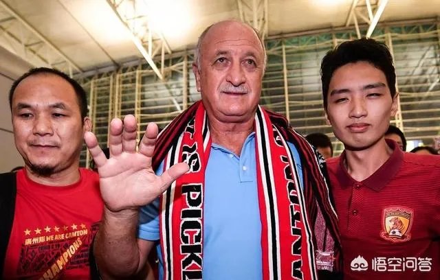 知名足球媒体人袁野爆料称，国足主帅三周后出炉，22冠王领跑，李铁还有机会吗？