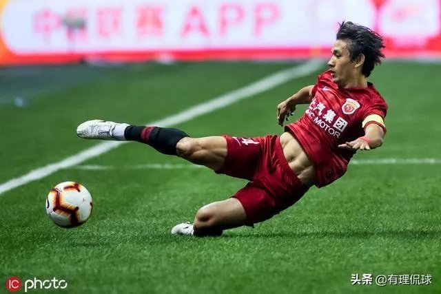 王燊超是中后卫?