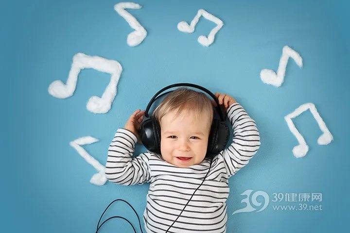 唱歌爱跑调是因为大脑有缺陷？能治好吗？