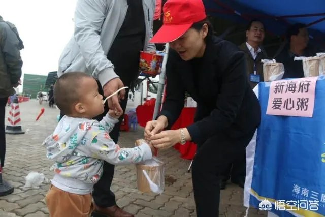 近日，海南海口因天气原因，旅客滞留严重，机票价格涨了10倍。为什么不提前做出预报？