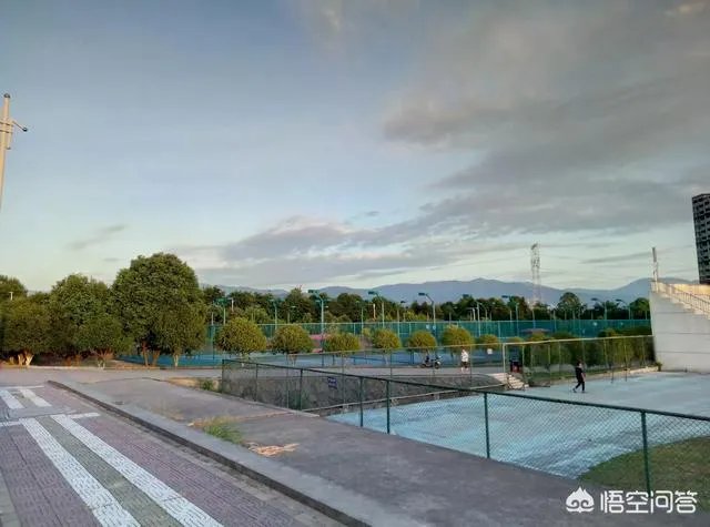 江西中医药大学穷吗