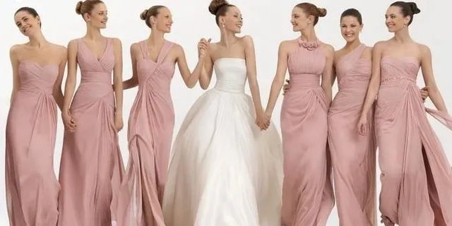 伴娘一定要穿礼服吗 伴娘礼服怎么选