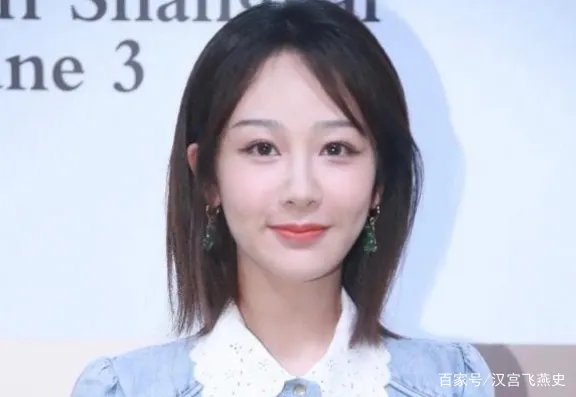 杨紫露脸红毯状态有变，脸部和眼睛都有变化，她最近的状态如何？