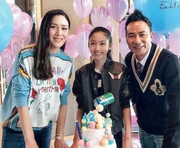 任达华女儿出道了吗?