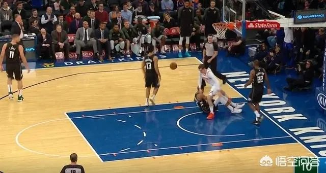 海佐尼亚胯字母哥,他以后的NBA生涯会每一次都被字母哥打爆吗?