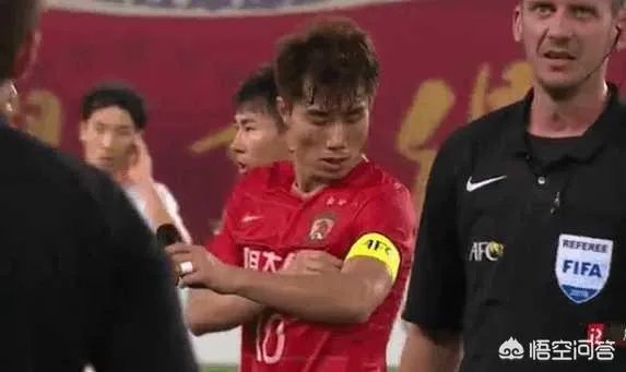 恒大38岁老将郑智送出世界级妙传，就连央视解说也被征服感叹！你怎么看？