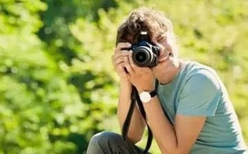 梦见蛇咬人是什么预兆 周公解梦