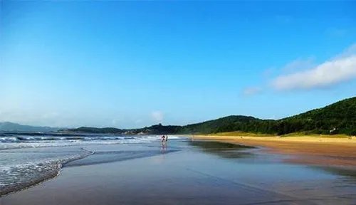 沙滩婚礼哪里举行好 中国适合举办沙滩婚礼的海滩