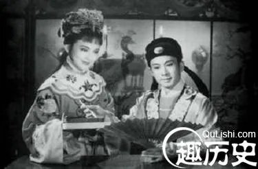 李香君血溅桃花扇是怎么回事？李香君生平简介