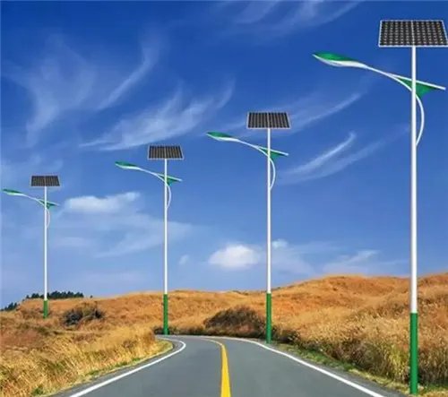 太阳能路灯是多少伏