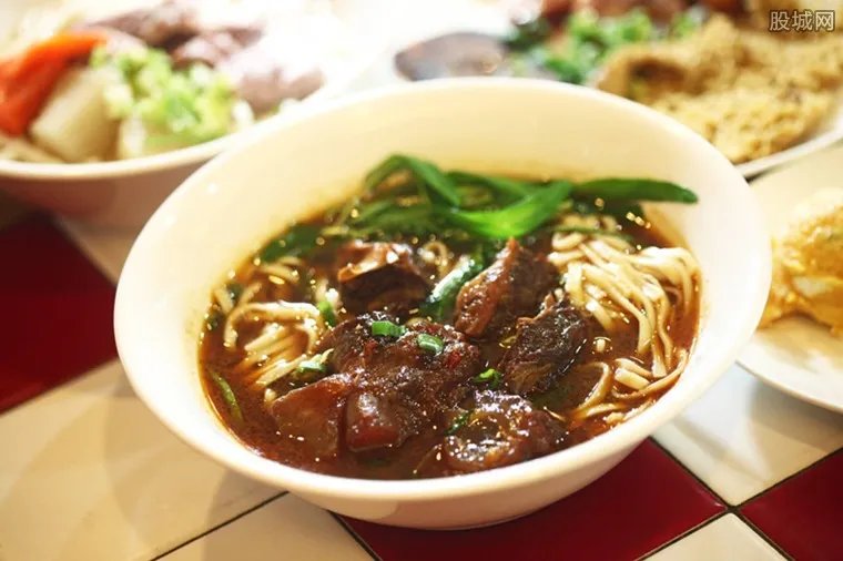 黔西牛肉粉集体涨价 大碗的加肉牛肉粉涨到19元