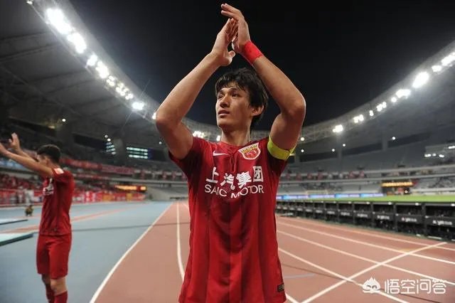 王燊超是中后卫?