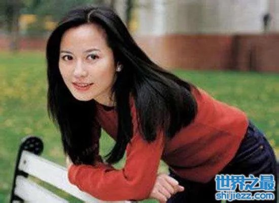 蔡国庆老婆秦娟近照曝光,据说是北京一茶楼的老板