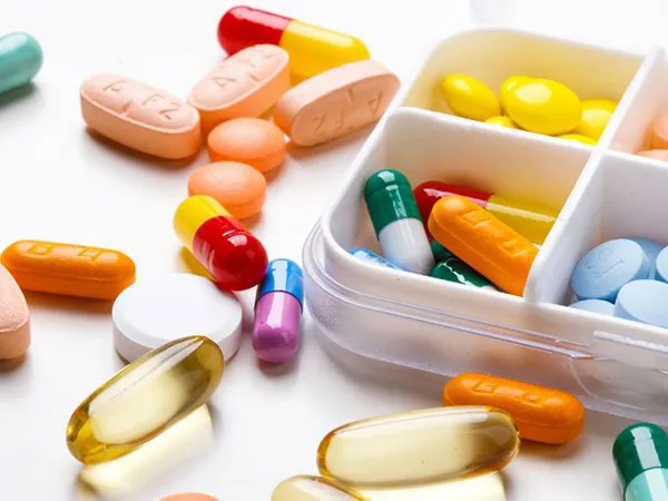 服用安美奇也要谨慎其副作用，激素失衡可不是小问题