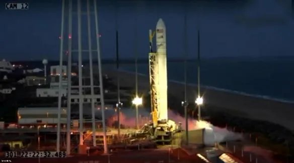 点火后6秒发生爆炸!美国“天鹅座”航天飞船惨遭不幸