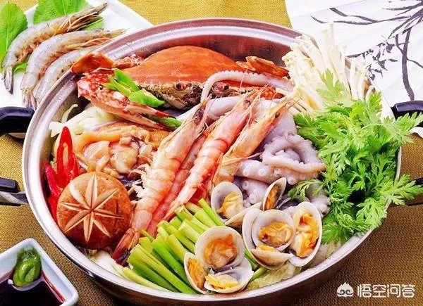 三亚一餐厅用死海鲜替换客人点的活海鲜被罚26万，你怎么看？