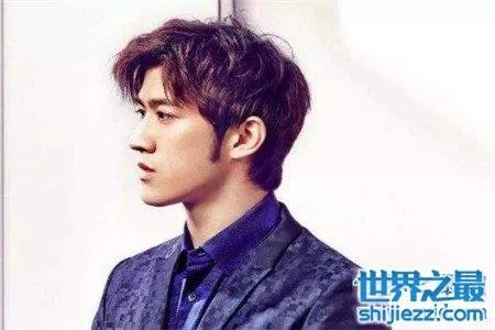 李治廷身高有多高 事实说明了他的真实身高