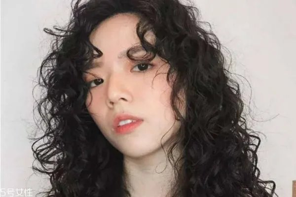 羊毛卷怎么卷 羊毛卷短发发型图片